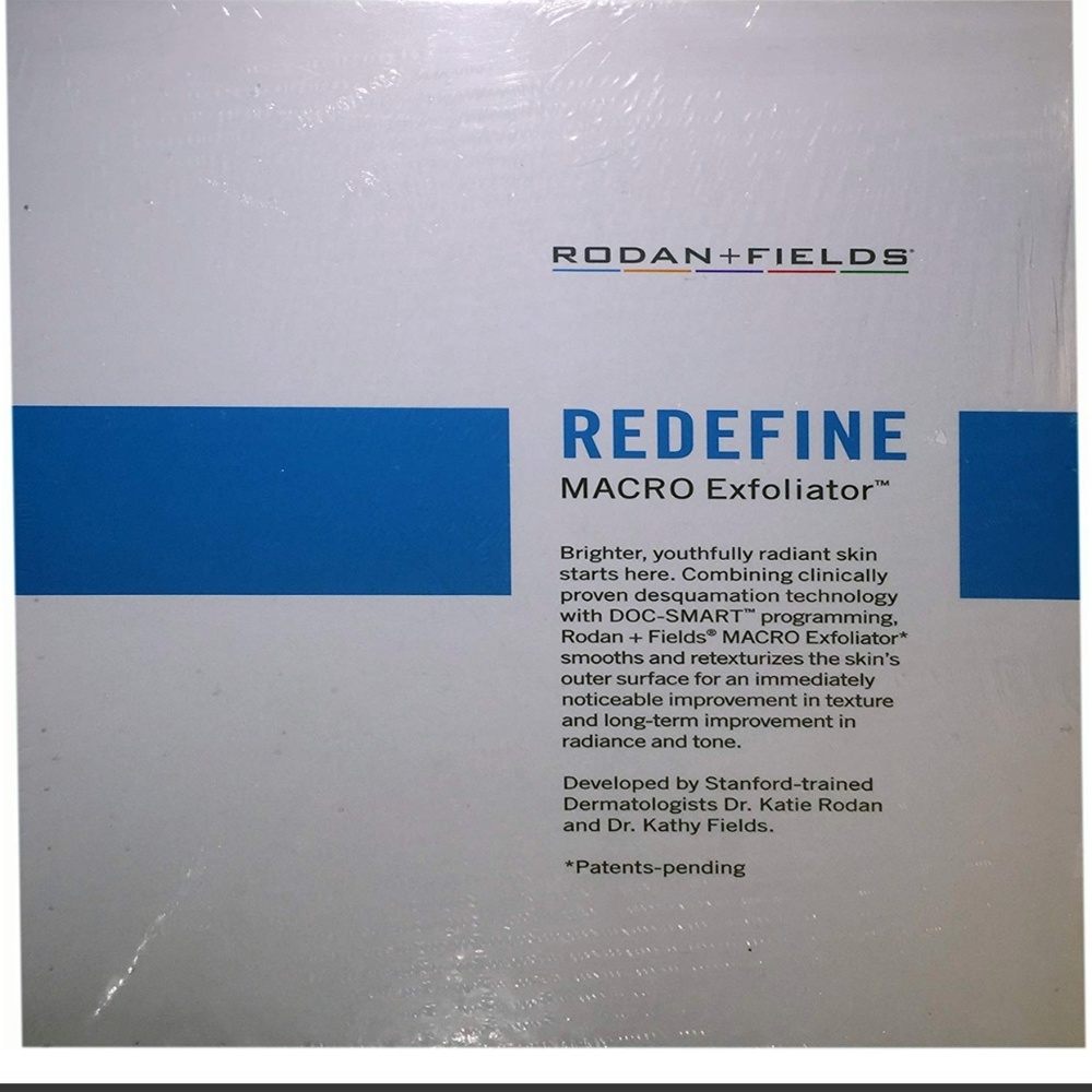 SEALED BRAND NEW RODAN AND FIELDS MACRO EXFOLIATOR
